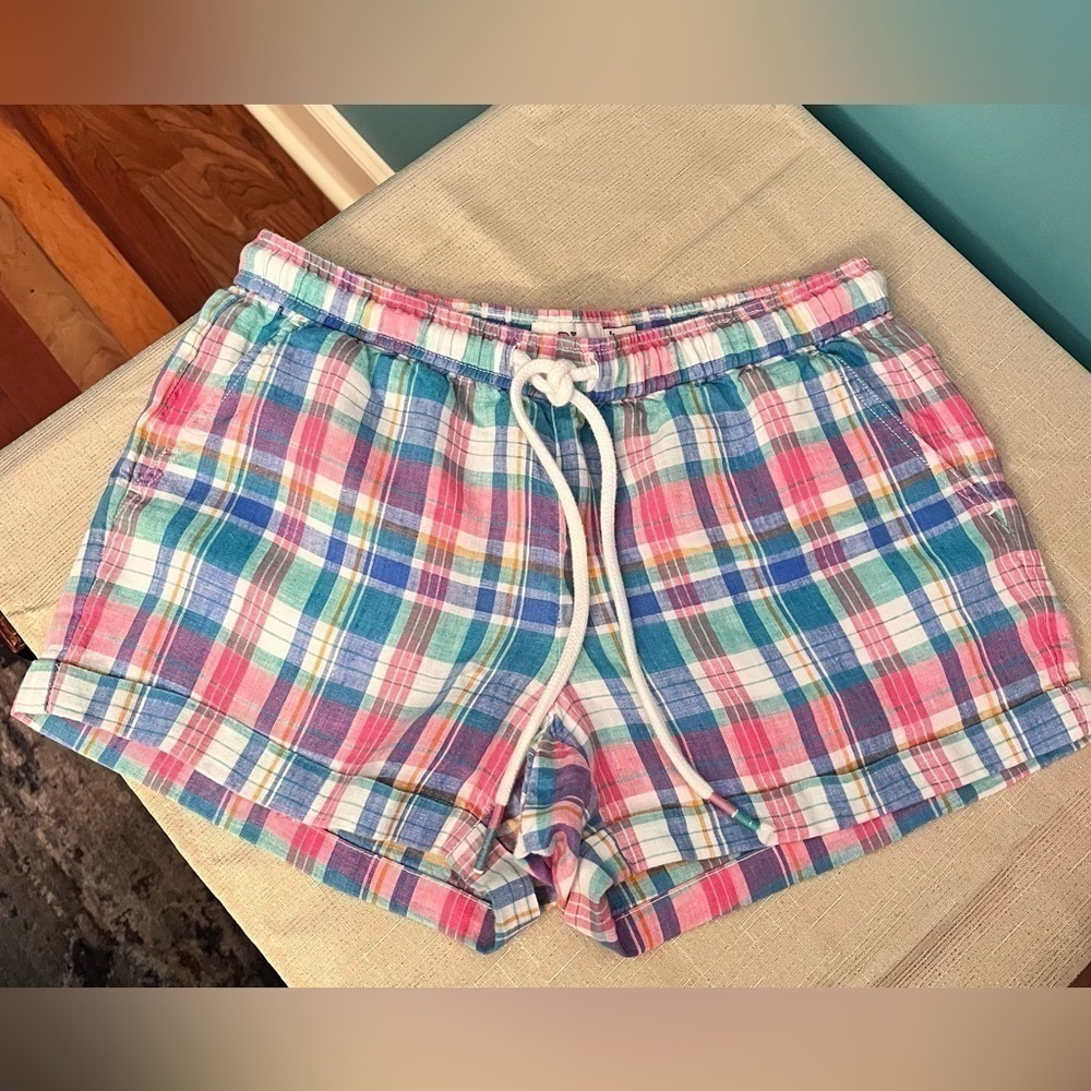 Vineyard Vines Cuffed 100% Linen Shorts Size XS 4 Pockets Cute Fun Summer Staple